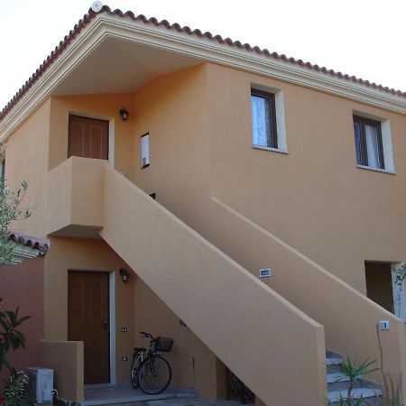 Casadelfaro Primo Piano 600Mt Dalla Spiaggia Ольбия Экстерьер фото